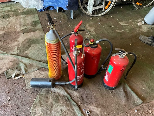 Lot brandblussers - afbeelding 1 van  3