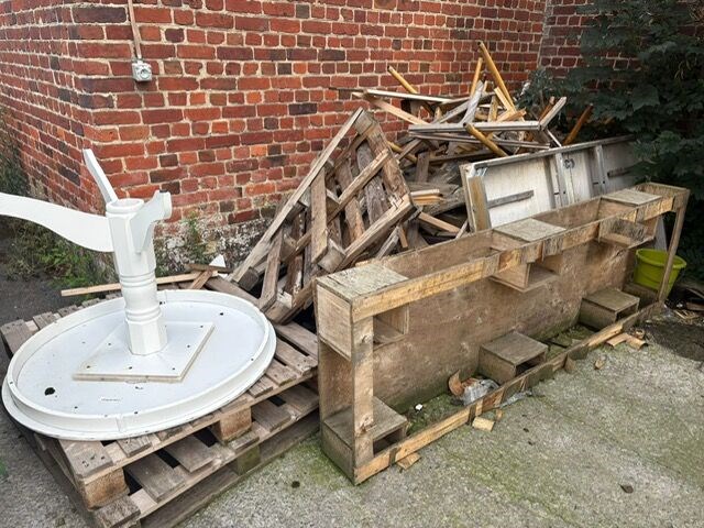 Lot brandhout - afbeelding 1 van  1