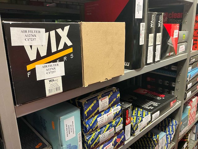 Lot brandstof, lucht en oliefilters - afbeelding 6 van  36