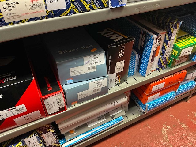 Lot brandstof, lucht en oliefilters - afbeelding 14 van  36