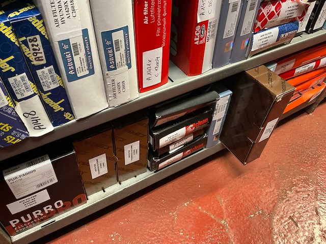 Lot brandstof, lucht en oliefilters - afbeelding 33 van  36