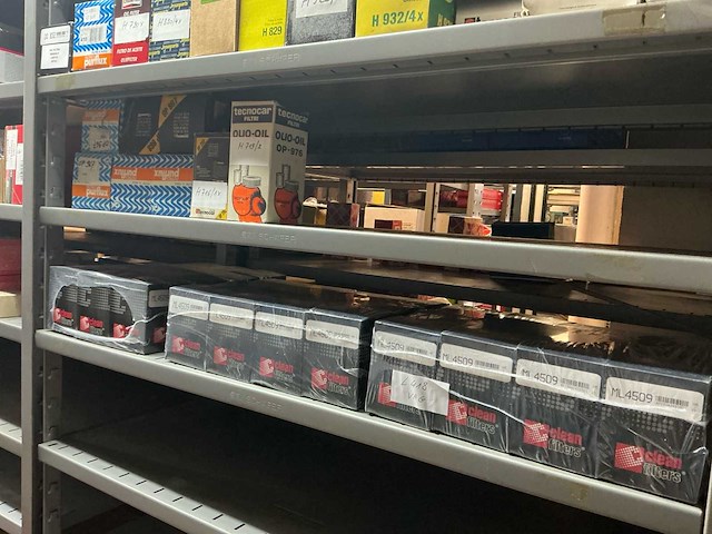 Lot brandstof, lucht en oliefilters - afbeelding 11 van  36