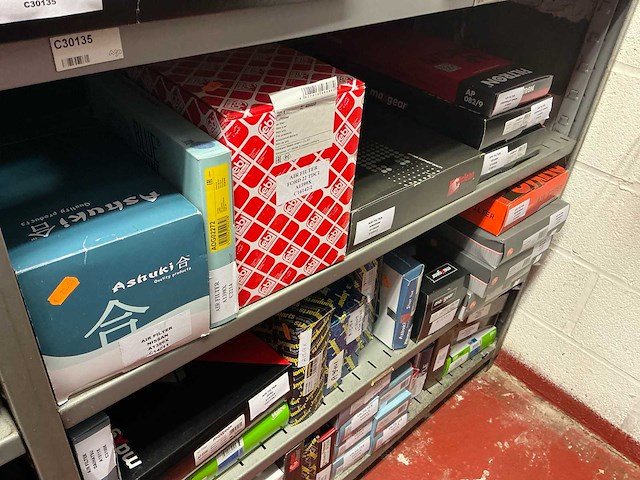 Lot brandstof, lucht en oliefilters - afbeelding 4 van  37