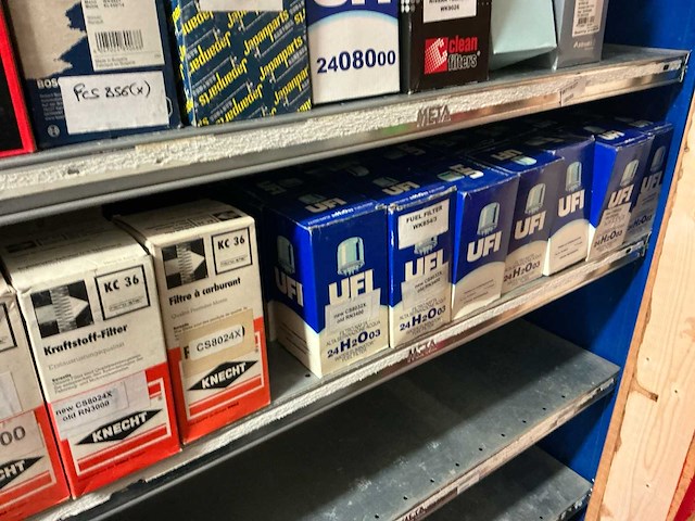 Lot brandstof, lucht en oliefilters - afbeelding 37 van  37