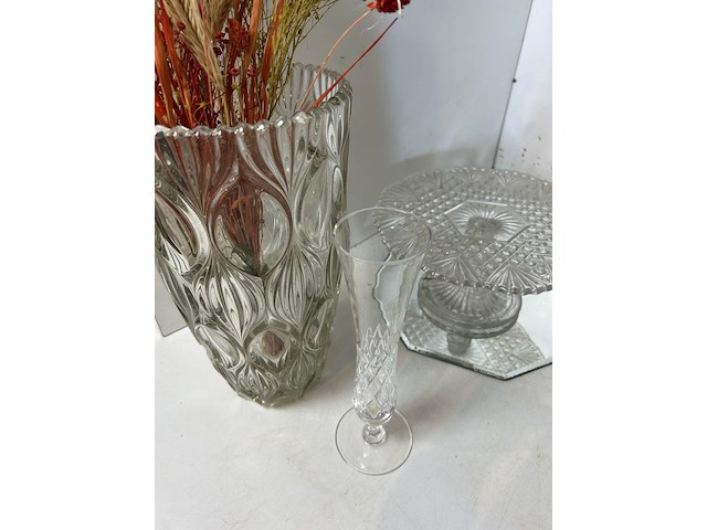 Lot brocante glaswerk met bloemen (8 items) - afbeelding 3 van  3