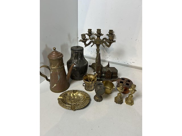 Lot brocante koper (11 items) - afbeelding 1 van  3