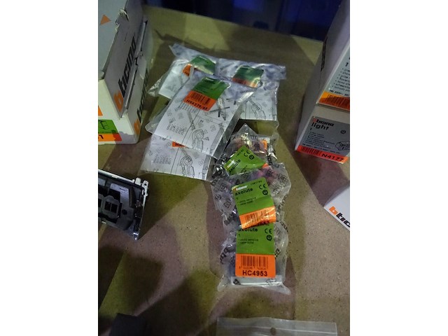 Lot bticion - afbeelding 5 van  17