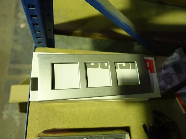 Lot bticion - afbeelding 10 van  17