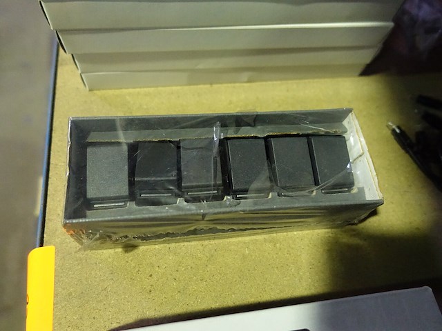 Lot bticion - afbeelding 12 van  17