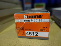 Lot bticion - afbeelding 13 van  17