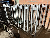 Lot buizen containers (10)