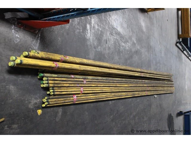 Lot buizen - afbeelding 1 van  2