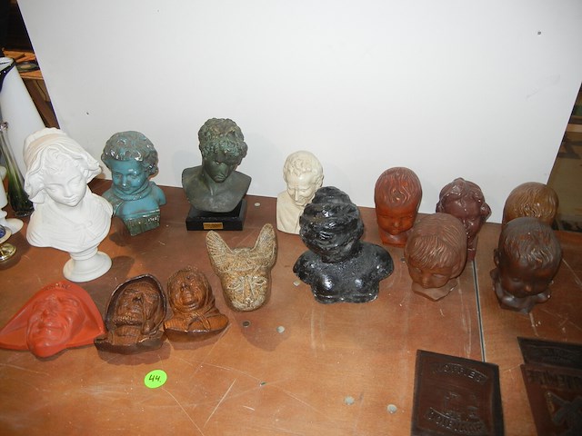 Lot bustes (16 stuks) - afbeelding 1 van  1