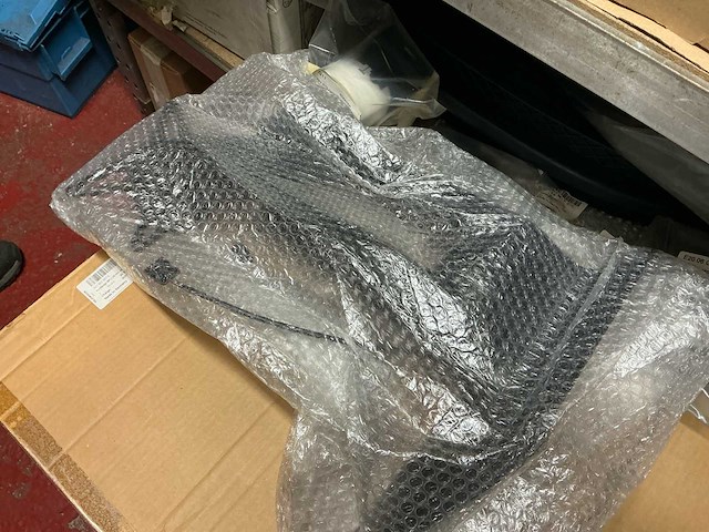 Lot carrosserie onderdelen - afbeelding 4 van  10