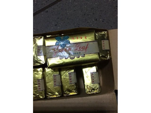 Lot chinese zeep ( idem als 173/174 ) - afbeelding 1 van  1