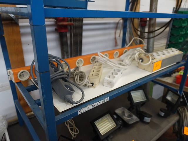 Lot contactdozen - afbeelding 5 van  5