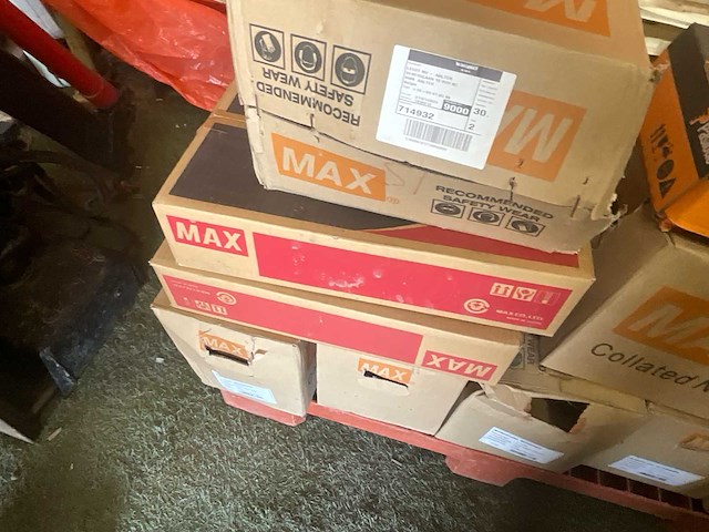 Lot dakbevestings materiaal - afbeelding 6 van  9