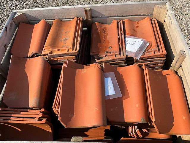 Lot dakpannen 110stuks monier-belfeld - afbeelding 2 van  4