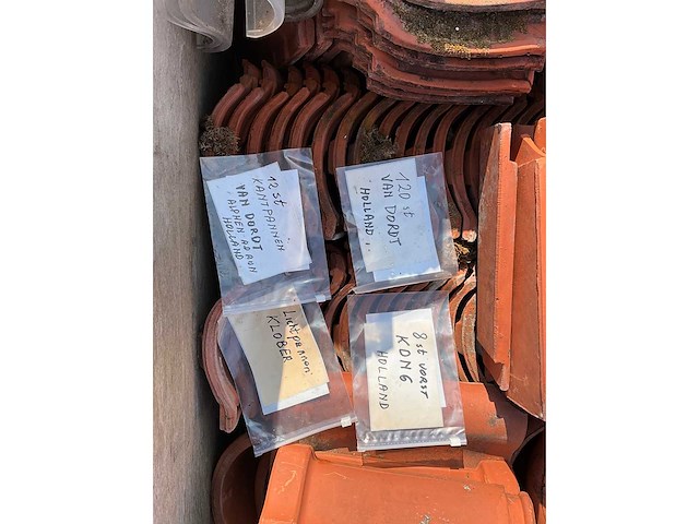 Lot dakpannen 130stuks van dordt - afbeelding 4 van  4