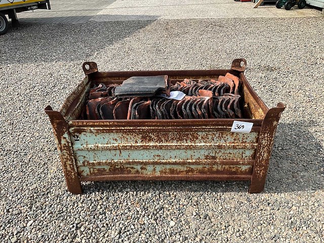 Lot dakpannen 55stuks zwart - afbeelding 1 van  3