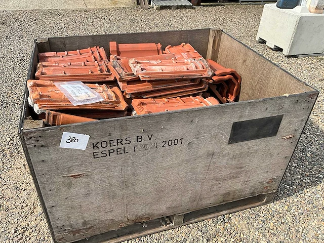 Lot dakpannen belfeld 120stuks + vorsten - afbeelding 1 van  3