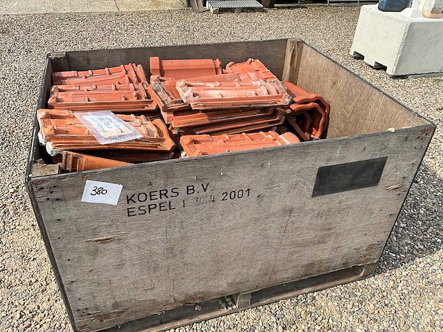 Lot dakpannen belfeld 120stuks + vorsten - afbeelding 1 van  3
