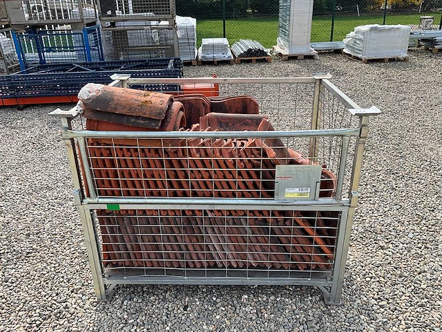 Lot dakpannen belfeld 125stuks rood - afbeelding 1 van  2