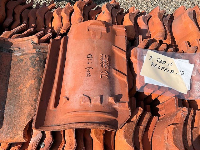 Lot dakpannen belfeld 260stuks - afbeelding 3 van  4