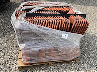 Lot dakpannen koramic pottelberg 240stuks - afbeelding 1 van  1