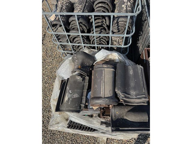 Lot dakpannen monier 2000stuks - afbeelding 3 van  8