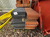 Lot dakpannen & stenen - afbeelding 3 van  5