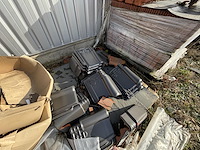 Lot dakpannen+restinhoud+stellng - afbeelding 9 van  17