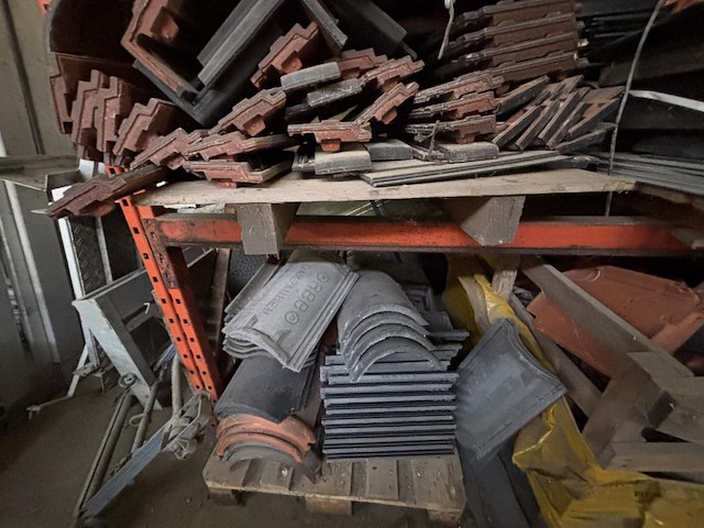 Lot dakpannen+restinhoud+stellng - afbeelding 14 van  17