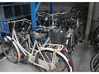 Lot damesfietsen