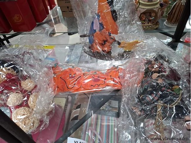 Lot decoratie - afbeelding 2 van  2