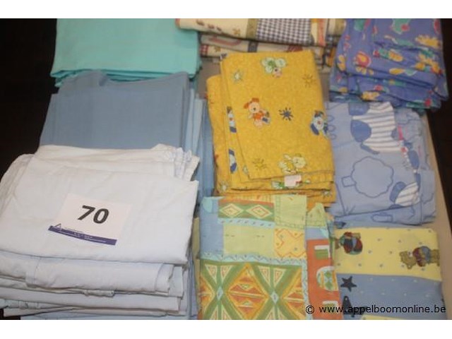 Lot dekentjes - afbeelding 1 van  3