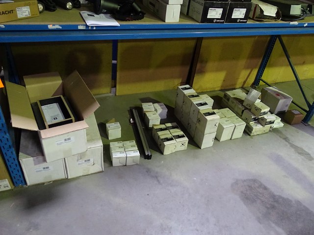 Lot deltalight - afbeelding 1 van  22