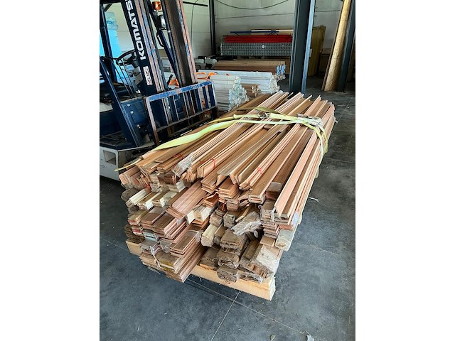 Lot deurlijsten - afbeelding 1 van  1