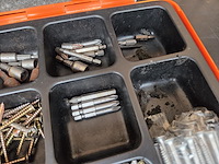 Lot div bitjes en schroeven - afbeelding 4 van  7