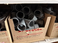 Lot div pvc koppelstukken & bochten - afbeelding 27 van  34