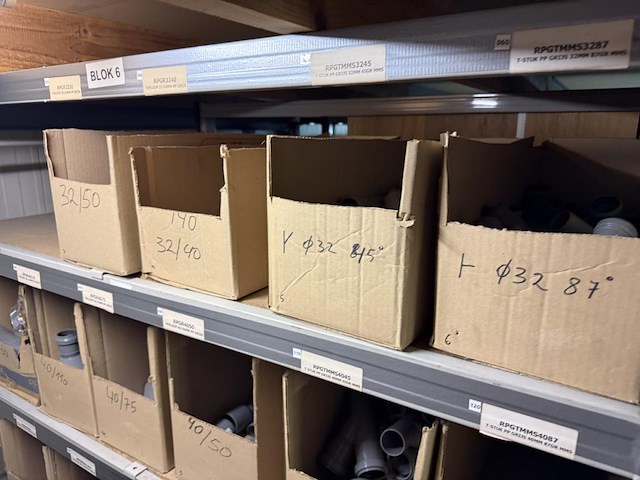 Lot div pvc koppelstukken & bochten - afbeelding 9 van  14