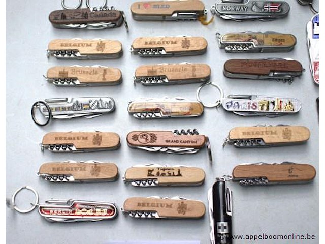 Lot div souvenierzakmessen - afbeelding 3 van  4