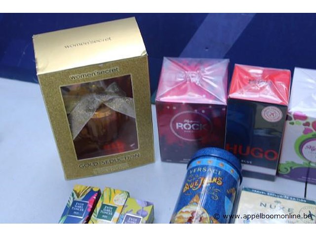 Lot div verzorgingsprodukten, wo eau de parfum - afbeelding 3 van  5