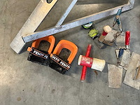 Lot divers cement/meet goederen - afbeelding 4 van  7