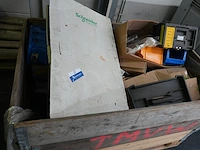 Lot divers elektriciteitsmateriaal