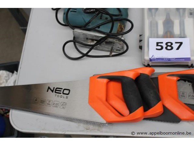 Lot divers gereedschap wo handzagen - afbeelding 2 van  4