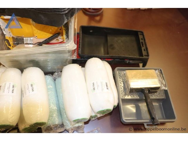 Lot divers schildermateriaal - afbeelding 3 van  4