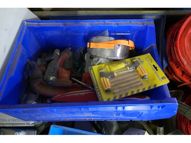 Lot divers werkmateriaal - afbeelding 8 van  8
