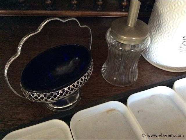 Lot divers - afbeelding 2 van  2