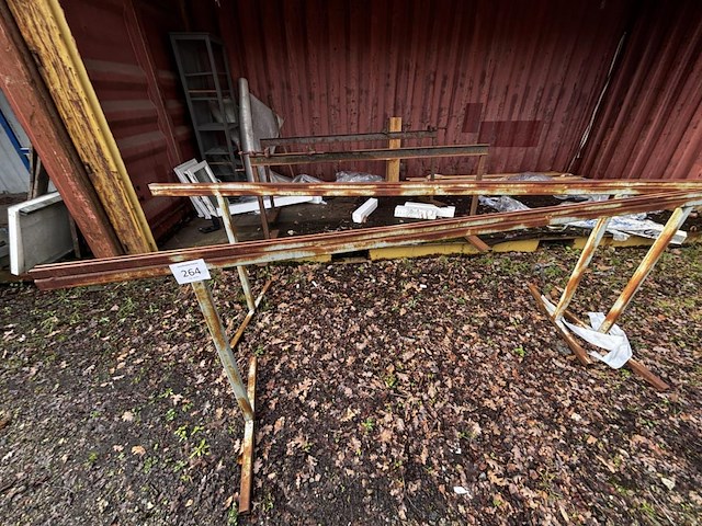 Lot divers - afbeelding 1 van  8